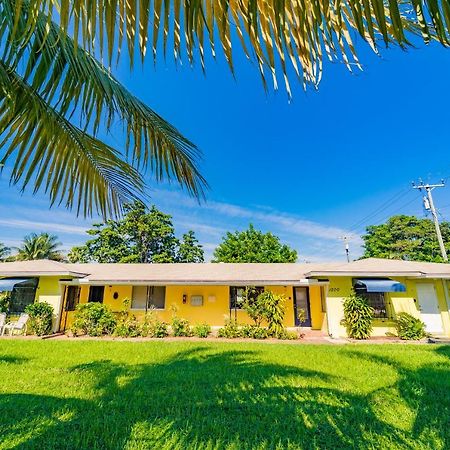 Beach Chairs, Good Kitchen, Strong Wifi On 14Th Ave فورت لودرديل المظهر الخارجي الصورة