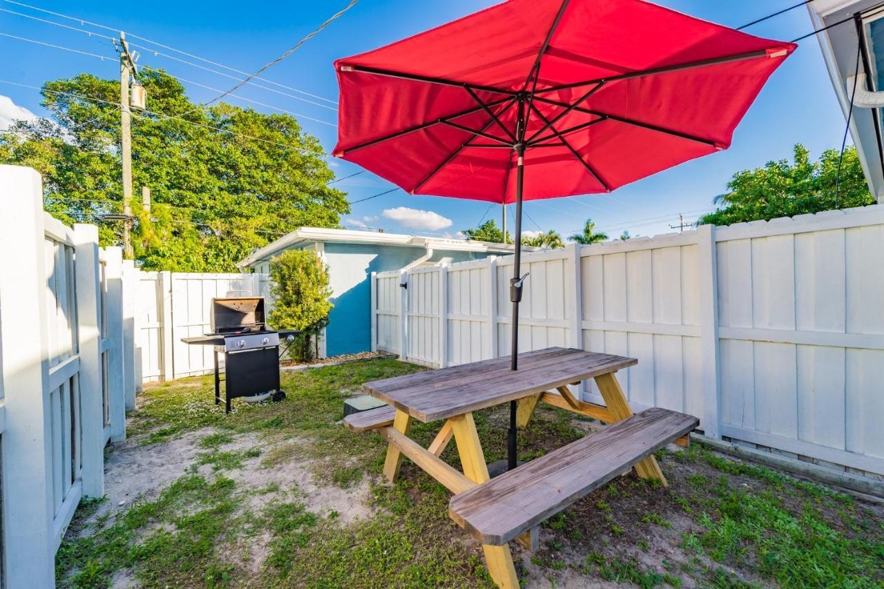 Beach Chairs, Good Kitchen, Strong Wifi On 14Th Ave فورت لودرديل المظهر الخارجي الصورة