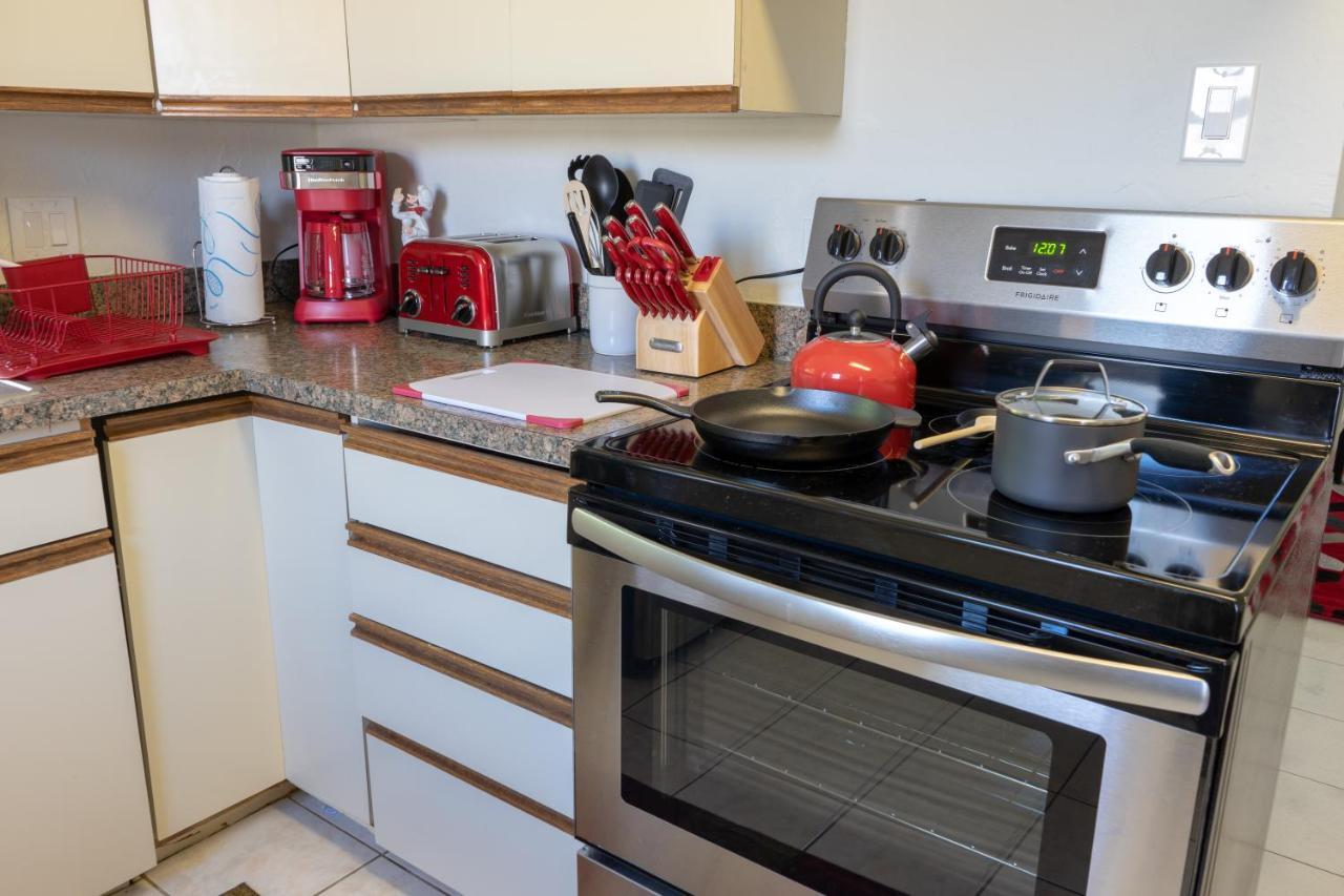Beach Chairs, Good Kitchen, Strong Wifi On 14Th Ave فورت لودرديل المظهر الخارجي الصورة