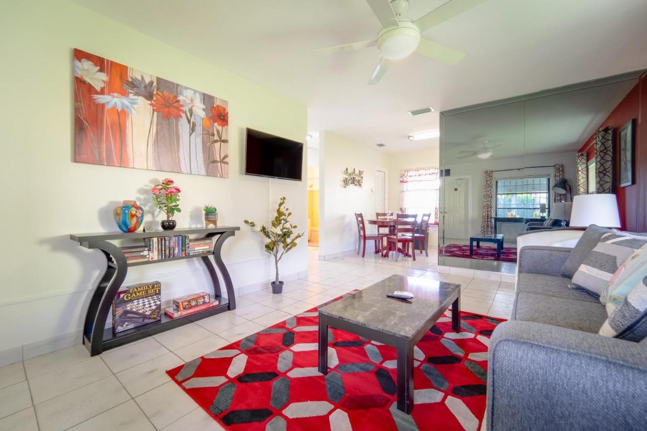 Beach Chairs, Good Kitchen, Strong Wifi On 14Th Ave فورت لودرديل المظهر الخارجي الصورة